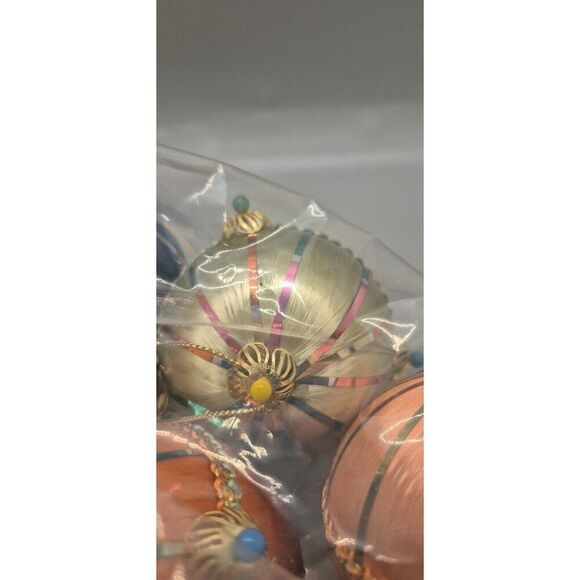 Lot Of (10) Vintage Push Pin Mixed Christmas Ball Ornaments - Picture 5 of 8